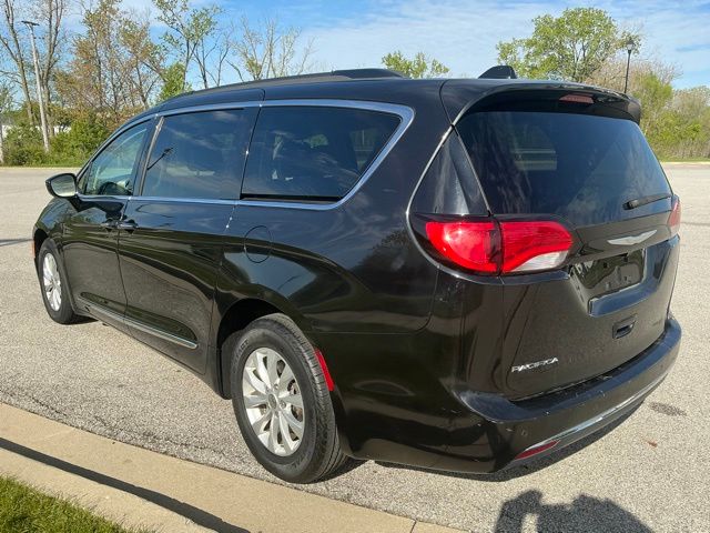 Used 2017 Chrysler Pacifica - photo 6