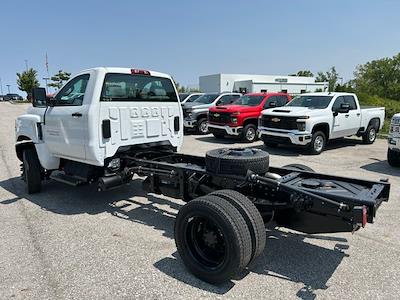 New 2024 Chevrolet Silverado 6500 Regular Cab 4x4 Cab Chassis for sale #3FL1230 - photo 2