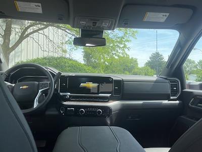 2025 Chevrolet Silverado 2500 Crew Cab 4x4 Pickup for sale #P7622C - photo 2