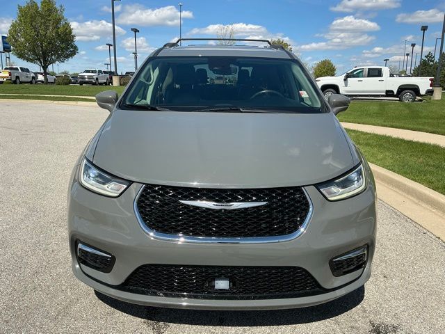 Used 2022 Chrysler Pacifica - photo 11