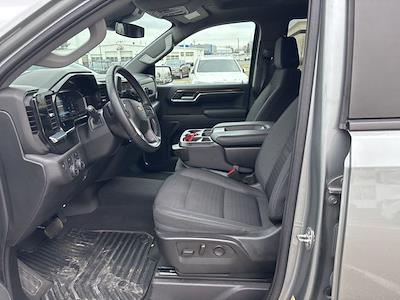 Used 2023 Chevrolet Silverado 1500 - photo 1