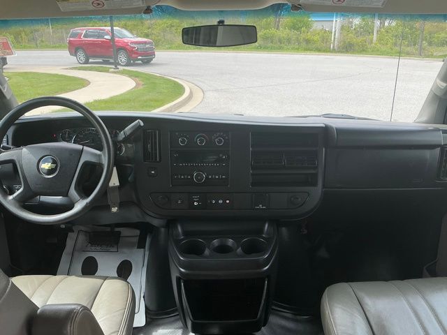 Used 2017 Chevrolet Express 2500 - photo 20