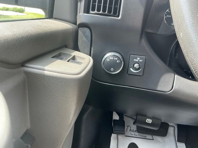 Used 2017 Chevrolet Express 2500 - photo 25