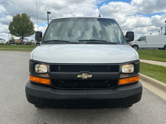 Used 2017 Chevrolet Express 2500 - photo 11