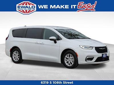 2023 Chrysler Pacifica FWD Minivan for sale #DP56228 - photo 1