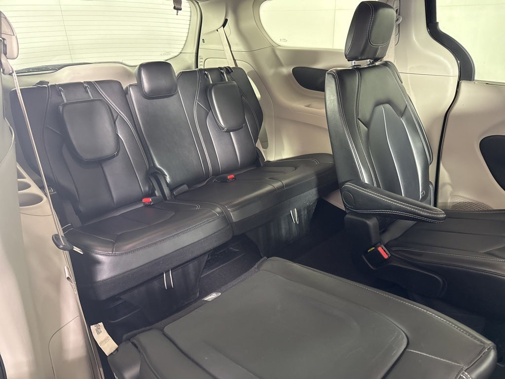 Used 2024 Chrysler Pacifica - photo 21
