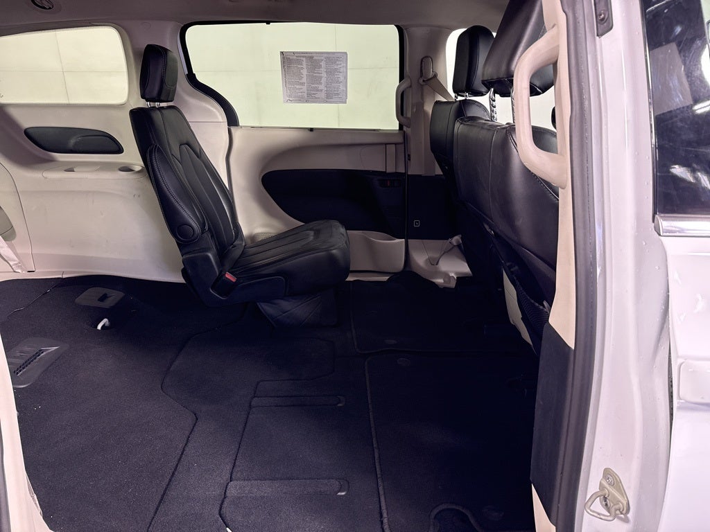 Used 2024 Chrysler Pacifica - photo 32