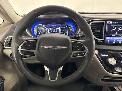 Used 2024 Chrysler Pacifica - photo 1