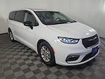 Used 2024 Chrysler Pacifica Touring L Minivan for sale #P18947 - photo 2