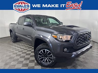 Used 2020 Toyota Tacoma - photo 1