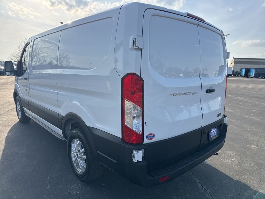 Used 2023 Ford Transit 150 - photo 9