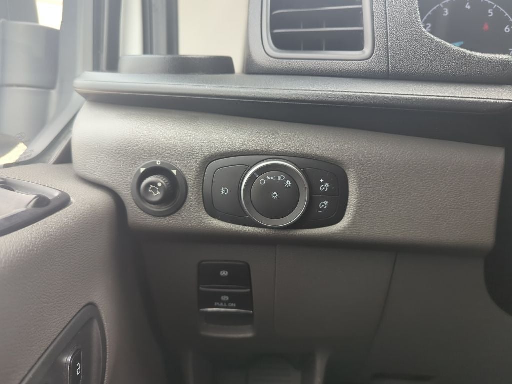 Used 2024 Ford Transit 250 - photo 17