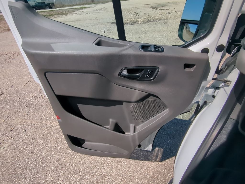 Used 2025 Ford Transit 250 - photo 2