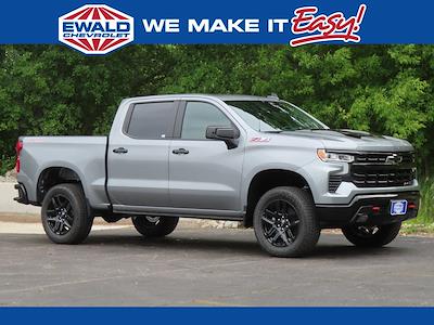 New 2025 Chevrolet Silverado 1500 LT Crew Cab 4WD Pickup for sale #25C728 - photo 1