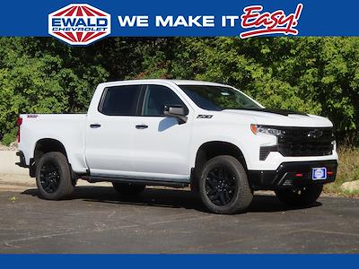 New 2026 Chevrolet Silverado 1500 LT Crew Cab 4WD Pickup for sale #26C204 - photo 1