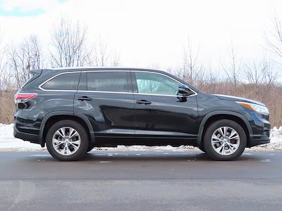 Used 2015 Toyota Highlander XLE for sale #26C376A - photo 2