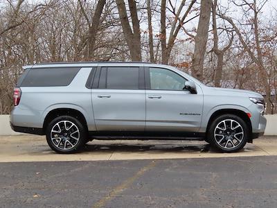 Used 2023 Chevrolet Suburban - photo 1