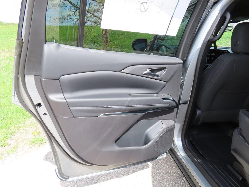 New 2026 Chevrolet Traverse - photo 26