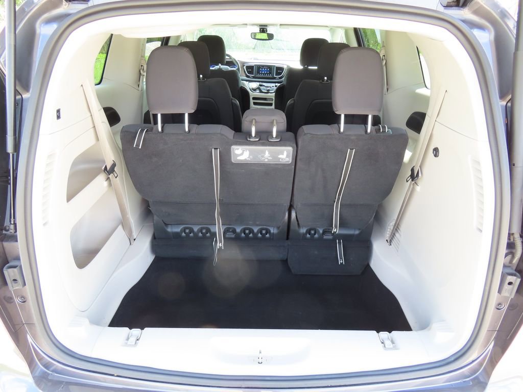 Used 2019 Chrysler Pacifica - photo 17