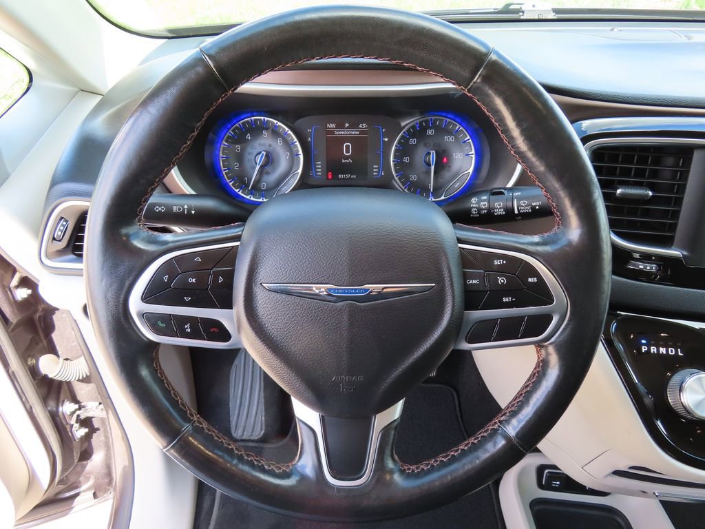 Used 2019 Chrysler Pacifica - photo 18