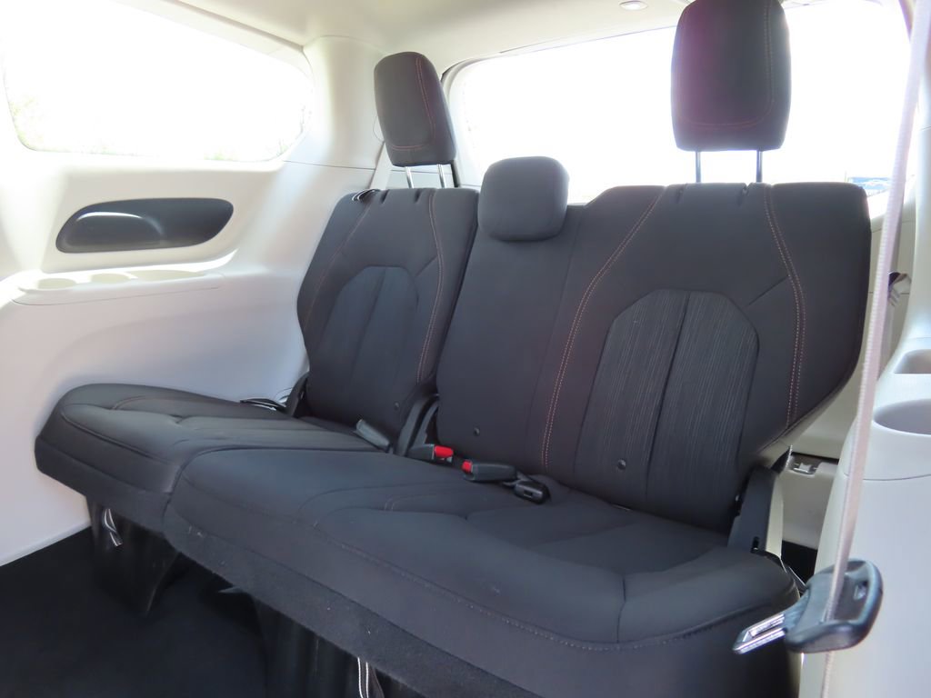 Used 2019 Chrysler Pacifica - photo 27