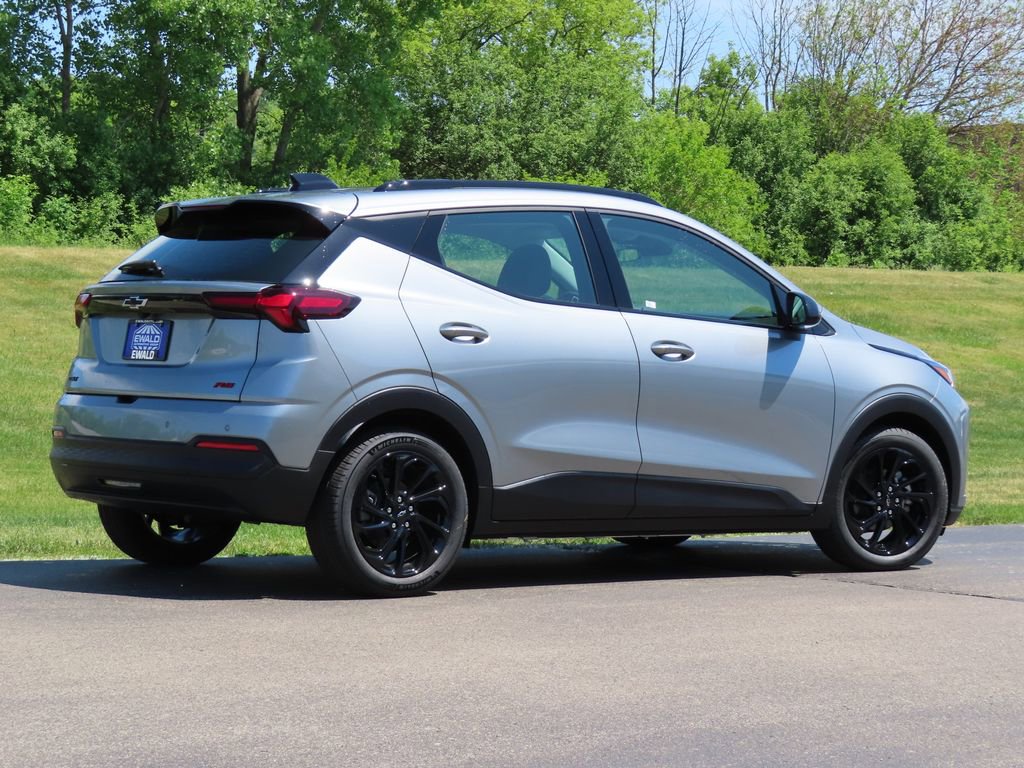 New 2027 Chevrolet Bolt EV - photo 2