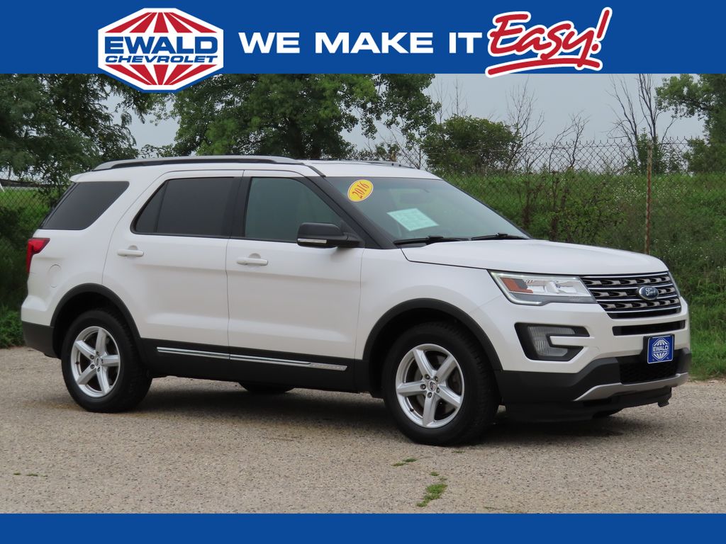 Used 2016 Ford Explorer - photo 1
