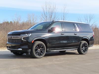Used 2022 Chevrolet Suburban - photo 1