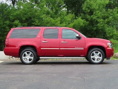 2014 Chevrolet Suburban 4WD SUV for sale #GN6415 - photo 2
