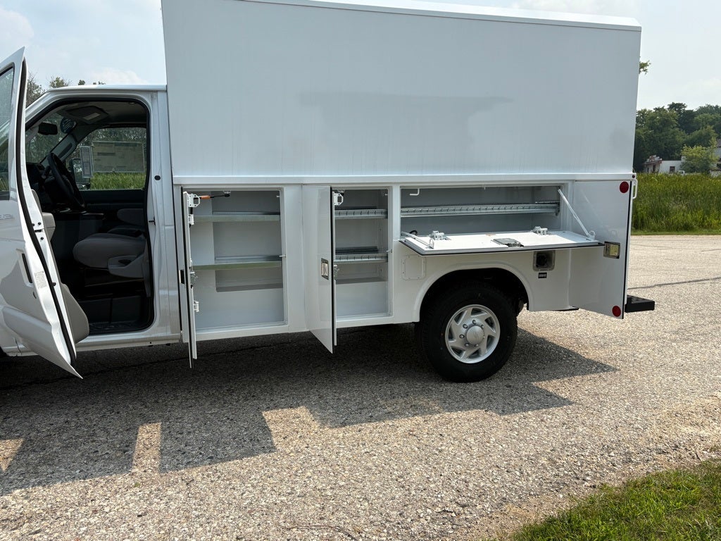 New 2025 Ford E-350 - photo 23