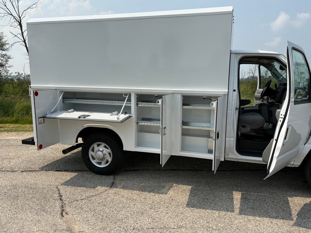 New 2025 Ford E-350 - photo 25