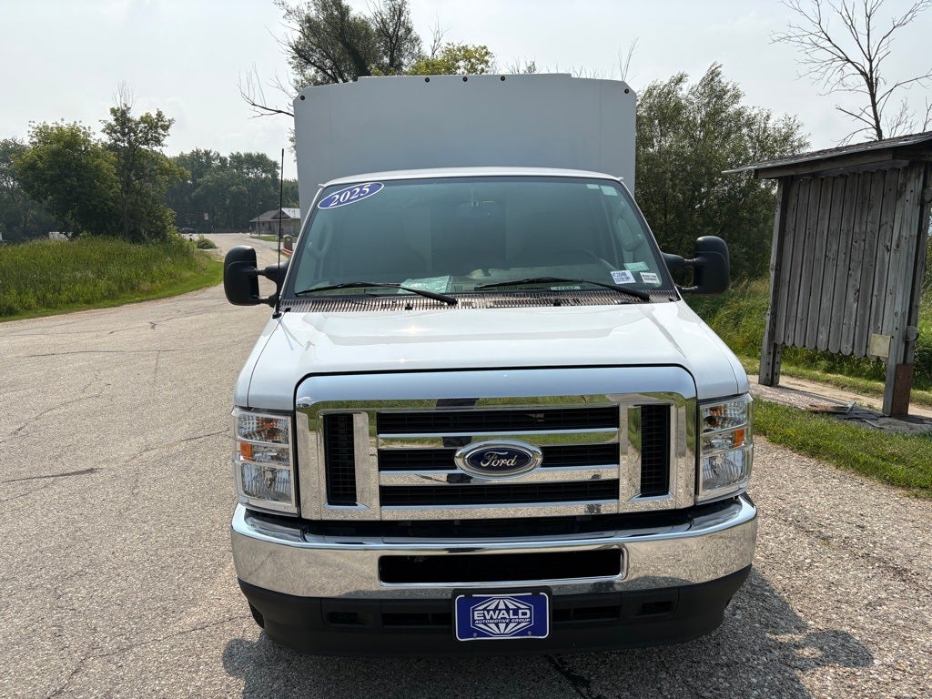 New 2025 Ford E-350 - photo 6