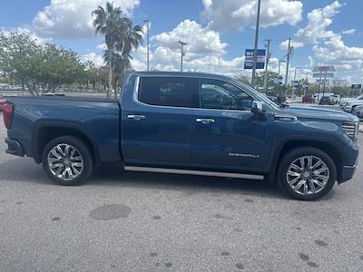 Used 2025 GMC Sierra 1500 - photo 1