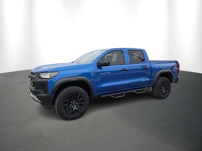 Used 2024 Chevrolet Colorado - photo 1