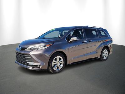 Used 2021 Toyota Sienna Platinum+ Minivan for sale #C262301A - photo 2