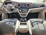 Used 2018 Chrysler Pacifica Touring L Minivan for sale #C262359A - photo 18