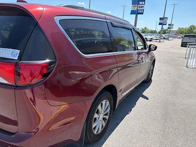 Used 2017 Chrysler Pacifica - photo 1