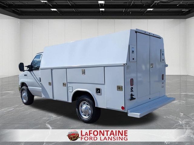 New 2027 Ford E-350 - photo 2