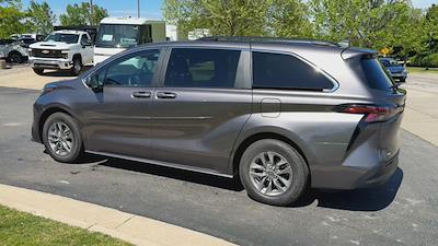 Used 2024 Toyota Sienna LE AWD Minivan for sale #25C1087A - photo 2