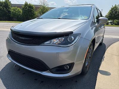2018 Chrysler Pacifica FWD Minivan for sale #25C1799A - photo 1