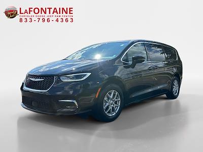 2025 Chrysler Pacifica FWD Minivan for sale #5G109S - photo 1