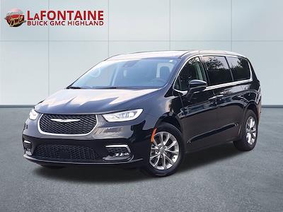 2023 Chrysler Pacifica AWD Minivan for sale #5G498P - photo 1