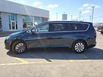 2022 Chrysler Pacifica FWD Minivan for sale #5L290N - photo 5