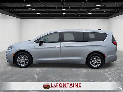 2024 Chrysler Pacifica FWD Minivan for sale #5L917P - photo 1