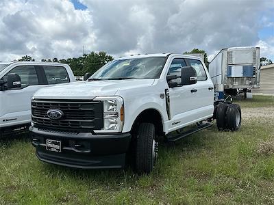 New 2025 Ford F-350 Crew Cab 4x4 Cab Chassis for sale #575730 - photo 1