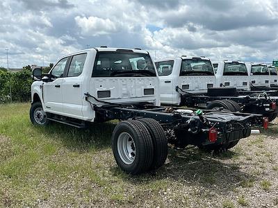 New 2025 Ford F-350 Crew Cab 4x4 Cab Chassis for sale #575730 - photo 2