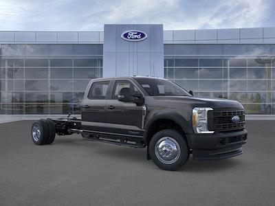 New 2025 Ford F-550 XL Crew Cab 4x4 Cab Chassis for sale #575888 - photo 1