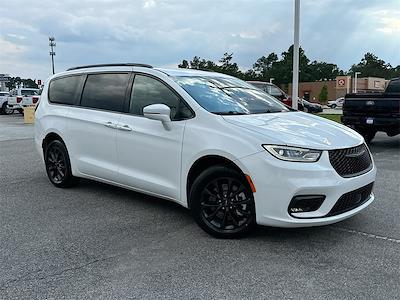 2021 Chrysler Pacifica AWD Minivan for sale #575907B - photo 1
