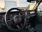 2022 Jeep Gladiator Crew Cab 4x4 Pickup for sale #576011A - photo 10