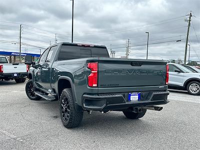 Used 2025 Chevrolet Silverado 2500 - photo 1